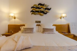 Hotel Eureka un Hotel en contant renovació i millores a Escaldes Engordany. Noves habitacions Hotel Eureka Escaldes. Des de l’any 2015 l’Hotel Eureka s’ha anat transformant i reformant contínuament. Amb l’objectiu de donar als nostres clients un immillorable servei