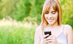 Por ejemplo, ¿cómo debemos actuar si uno de nuestros competidores lanza una campaña agresiva que afecte directamente a nuestra estrategia? O, ¿cómo debemos actuar si, por ejemplo, se viraliza uno de nuestros post y de pronto nuestra marca recibe miles de búsquedas inesperadas? Hay que saber cómo actuar para mover el presupuesto y aprovechar o contrarrestar situaciones como estas.