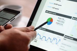 Los servicios SEO para pequeñas empresas son sumamente eficaces si tu objetivo es comenzar a ser más visible, y a continuación abordaremos algunos puntos por los cuales cada vez se vuelve más importante contar con una estrategia de posicionamiento, así como algunos de los beneficios obtenidos al implementarlo.