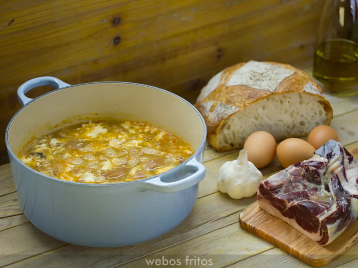 Restaurant KRAM GASTRO GRILLING ¿Sabes dónde comer una buena sopa Castellana o de ajo en Andorra? | Sin ninguna duda nuestro chef Andrés Riestra, experto en guisos, le va a ofrecer la mejor sopa castellana 500 kilómetros a la redonda.
