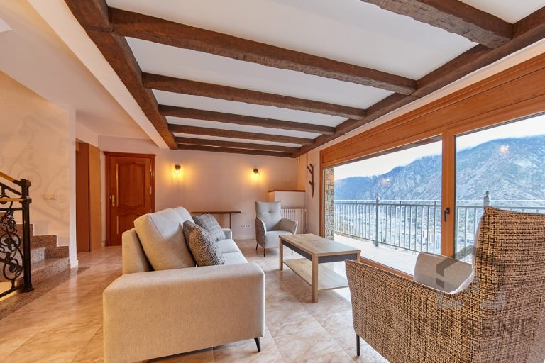 Alquiler Chalet Can Noguer en Escaldes-Engordany (Andorra) para 14 personas de lujo para familias y mucho más económico que en un hotel. WhatsApp +376342097 | VIP Rent: alquiler vacacional de casas de lujo y apartamentos en Andorra.