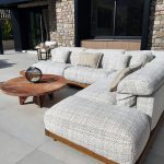 PIRINHOUSE ANDORRA: Tapicería y diseño de interiores prémium. En PIRINHOUSE ANDORRA elevamos sus espacios a la categoría de lujo y funcionalidad. Ofrecemos servicios profesionales de tapicería y proyectos de interiorismo prémium, transformando su hogar, oficina o local comercial con la más alta calidad y una visión de diseño distintiva. Contacto: Teléfono: +376 367 246 Email: pirinhouse@pirinhouse.com Web: https://pirinhouse.com/ 1. Tapicería y confección textil a medida: Distinción con la Firma de Denize Ponemos a su disposición servicios de tapicería de alta costura, tanto para interiores como para exteriores, dirigidos por la diseñadora de interiores Denize. Su visión estética aporta distinción y sofisticación a cada espacio. Nuestros servicios de tapicería: Renovación y Fabricación a Medida: Llevamos a cabo trabajos personalizados en sofás, sillas, sillones, colchas, colchonetas, cojines y cabeceros de cama. Utilizamos materiales de alta calidad y técnicas especializadas para garantizar gran durabilidad y acabados impecables en cada pieza, siempre bajo la dirección creativa de Denize. Textiles Exclusivos a medida: Diseñamos y confeccionamos cortinas, estores, cojines y complementos textiles. Nuestro equipo le asesora en la elección de tejidos, colores y estampados para crear ambientes únicos y acogedores que reflejen su personalidad. Nos encargamos de la medición, la confección artesanal y la instalación final. Acabados prémium y duraderos: Gracias a la experiencia de nuestro equipo y a la visión estética de Denize, logramos acabados lujosos y funcionales que transforman el aspecto de su hogar, terraza o jardín. Seguridad garantizada: Trabajamos exclusivamente con los mejores textiles hidrófugos e ignífugos, cuidadosamente seleccionados por Denize. Estos materiales cumplen con las más exigentes normativas europeas de seguridad. 2. Proyectos de Interiorismo Personalizados y Funcionales Transformamos viviendas y locales con proyectos de interiorismo que combinan funcionalidad y un estilo inconfundible. El proceso de diseño: Análisis y Concepto: Analizamos sus necesidades, gustos y la distribución del espacio para diseñar ambientes equilibrados, prácticos y estéticamente atractivos. Gestión Integral: Nos encargamos de cada fase del proyecto con profesionalidad: desde la elección de suelos, paredes, mobiliario, iluminación y detalles decorativos, hasta los acabados finales. Visualización: Le proporcionamos planos, “renders” y muestras para que pueda visualizar el resultado de su hogar o negocio antes de la ejecución. Resultado Único: Nuestro equipo de interioristas se inspira en las últimas tendencias, pero siempre respeta su visión, garantizando un resultado final, elegante, armonioso y totalmente funcional, que refleje su esencia y necesidades diarias. 3. Las marcas que marcan la diferencia: La selección de Denize En nuestro catálogo encontrará una selección de los mejores proveedores de textiles del mundo, elegidos por Denize para sus proyectos prémium: Marca Especialidad Distinción Camengo (Grupo Casamance) Telas para cortinas y tapizados Colecciones modernas, creativas y originales, ideales para transformar salones y dormitorios. Ejemplos: colecciones Hortense, Guatemala y Managua. Casamance Tapicerías, papeles pintados y accesorios Referente en diseño con colecciones inspiradoras que marcan tendencia, creando espacios auténticos y de sofisticada elegancia. Armura Tejidos para tapicería e ignífugos Amplia selección de linos, algodones y materiales técnicos (Trevira, Poliéster FR), ideales para proyectos exigentes y cosmopolitas. Christian Fischbacher 1819 Confección exquisita, mantas y colchas Marca suiza con más de dos siglos de historia, conocida por su pasión por la calidad y la distinción en estilos modernos y clásicos. Aldeco Telas, cortinas y papeles pintados Colecciones inspiradas en tendencias internacionales y patrimonio cultural, convirtiendo sueños en elegantes realidades. AB Tapicería Materiales de Relleno (Espuma, Floca, Guata) Proveedor de confianza para materiales de relleno de alta calidad, diseñados a medida, esenciales para la durabilidad y comodidad de cada pieza. ¿Quiere renovar su hogar o negocio con cortinas a medida y un proyecto de decoración único? Contáctenos en PIRINHOUSE ANDORRA y déjenos ayudarle a crear el espacio elegante y funcional que siempre ha deseado. La excelencia en tapicería y el diseño prémium le esperan.