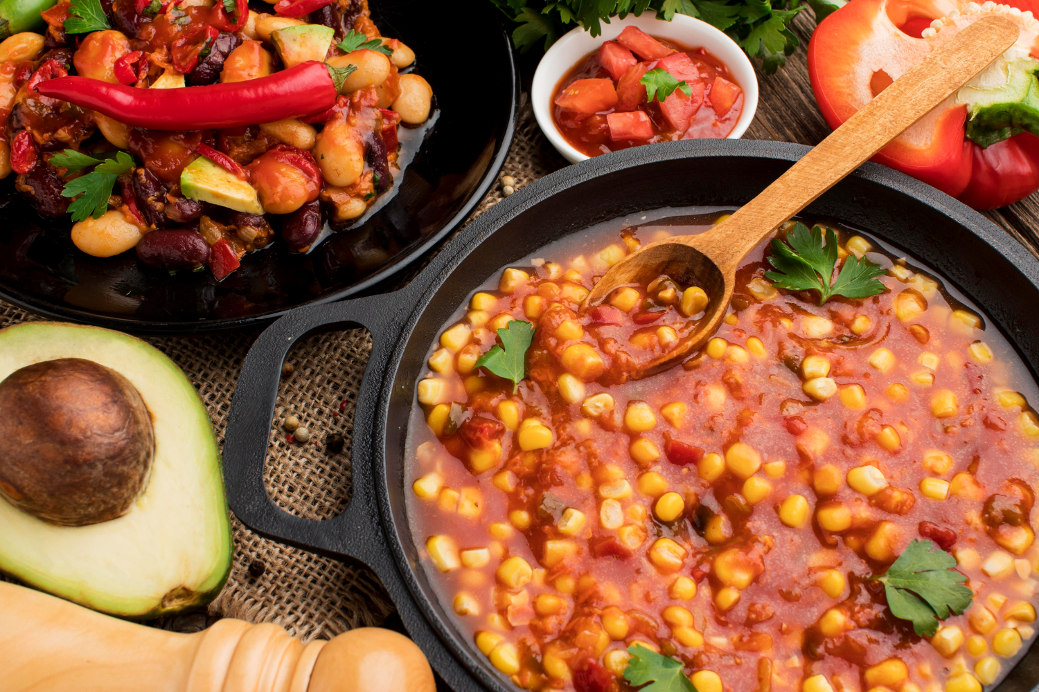 Descobreix el nou restaurant 180 by Cal Roka, el teu punt de trobada per esmorzars de forquilla, cullera i menú del dia al cor d’Andorra la Vella! Aquí, la tradició es fusiona amb la qualitat i el bon tracte, cada matí i migdia. La nostra carta ofereix diverses i variades propostes d’esmorzar de forquilla o cullera, segons el dia de la setmana: des del clàssic cap i pota, “callos” amb cigrons i trinxat de muntanya, fins a mandonguilles amb sípia, cua de bou estofada, peus de porc guisats, escudella barrejada o fideuà amb allioli. No hi falten ous ferrats amb patates i pernil, botifarres esparracades, cargols a la llauna, bacallà amb samfaina, galta de porc guisada o a la brasa, carns de xai i botifarra de pages a la brasa, arròs caldós amb conill, cassola de tros i molt més. Cada plat s’elabora amb productes frescos, receptes tradicionals i una presentació que convida a gaudir. Ideal tant per als qui volen començar el dia amb energia com per als amants de la cuina autèntica de muntanya. Vine al restaurant 180 a Andorra i deixa que la gastronomia d’origen et sorprengui: esmorzars i menú del dia pensats per compartir, celebrar i sentir el gust de la terra, cada dia. Ens trobaràs en un ambient acollidor amb servei ràpid, amable i un menú que evoluciona amb les millors propostes de la cuina popular. #Restaurant180Andorra #EsmorzarsDeForquilla #MenúDelDia #AndorraGastronòmica #CuinaTradició #PlatsDeCullera #DescobreixAndorra