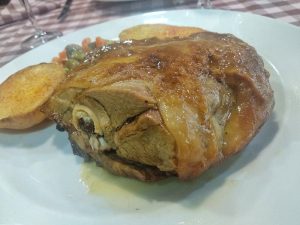 El perfil @andorrabusinesslovers en Instagram, gestionado por Joseph Mitjavila, se especializa en marketing online/offline y gestión de redes sociales para impulsar ventas en Andorra, España y Francia. Ofrece servicios de asesoramiento empresarial y visibilidad en la región, siendo un punto de contacto relevante para negocios locales. Instagram: Aquí tienes los detalles clave: Enfoque: Ayuda a mejorar ventas y marketing. Contacto: +33786568901 (WhatsApp). Alcance: Andorra, España y Francia. Instagram Para noticias oficiales de desarrollo económico en el Principado de Andorra, el perfil oficial es @andorra_business. Para contenido turístico general, con los mejores videos de Andorra la cuenta más popular es @andorralovers. 