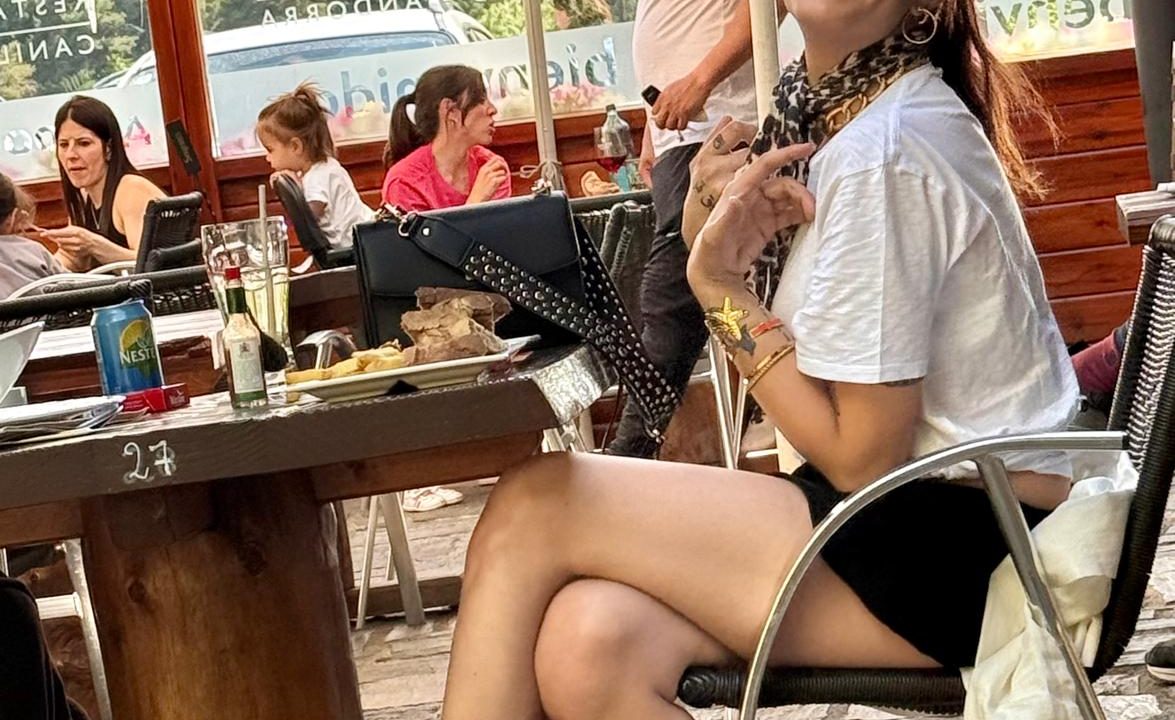 À La Sangria Grill, chaque plat est préparé avec passion, chaque détail compte, et chaque visite doit devenir un souvenir gourmand. Nous serons ravis de vous accueillir très bientôt, en salle ou sur notre belle terrasse. Votre table vous attend.