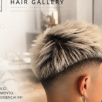 357 Hair Gallery Peluquería Andorra: mucho más que una barbería, una experiencia de imagen masculina prémium. En los últimos años, el concepto de barbería ha evolucionado de forma espectacular. Ya no se trata únicamente de cortarse el cabello o arreglarse la barba. Los hombres buscan espacios donde cuidar su imagen, relajarse y vivir una experiencia completa. En Andorra, uno de los nombres que mejor representa esta nueva filosofía es 357 Hair Gallery, un espacio que ha conseguido posicionarse como una de las barberías de referencia del país. [357hairgallery.com], [357hairgallery.com] Una barbería moderna en el corazón de Andorra Situada en Escaldes-Engordany, 357 Hair Gallery ha creado un concepto innovador que combina barbería tradicional, tendencias actuales y servicios de cuidado personal en un mismo espacio. La marca se define como un centro de premium grooming, donde cada detalle está diseñado para ofrecer una experiencia diferenciadora al cliente. [357hairgallery.com] Su propuesta va mucho más allá del típico corte de cabello. Aquí el cliente encuentra asesoramiento personalizado, técnicas modernas de barbería y una atención enfocada en potenciar su imagen personal. Servicios que marcan la diferencia Uno de los puntos fuertes de 357 Hair Gallery es la variedad de servicios disponibles. Entre los más destacados encontramos: Cortes de cabello masculinos La barbería ofrece diferentes estilos de corte adaptados a las tendencias actuales y a las necesidades de cada cliente. Desde cortes clásicos hasta degradados modernos, el objetivo es conseguir un resultado personalizado y acorde con la personalidad de cada persona. [357 HAIRGA...A | Wonoma], [357hairgallery.com] Arreglo y diseño de barba La barba se ha convertido en un elemento clave de la imagen masculina. En 357 Hair Gallery se realizan servicios de perfilado, arreglo y afeitado clásico con navaja, incluyendo tratamientos premium con toallas calientes, vapor facial y productos especializados. [357 HAIRGA...A | Wonoma] Experiencias de grooming completas Uno de los servicios más demandados son los packs que combinan corte, barba, lavado, peinado y tratamientos faciales. Una opción ideal para quienes desean una transformación completa de imagen en una sola visita. [357 HAIRGA...A | Wonoma] Tratamientos faciales masculinos El cuidado de la piel masculina ya forma parte de las rutinas de bienestar actuales. La barbería incorpora servicios como limpiezas faciales, mascarillas purificantes y tratamientos hidratantes especialmente diseñados para hombres. [357 HAIRGA...A | Wonoma] Diseño de cejas y depilación La imagen masculina moderna presta atención a pequeños detalles que generan grandes diferencias. Por eso también ofrecen servicios de diseño de cejas y eliminación de vello en nariz y orejas mediante técnicas rápidas y eficaces. [357 HAIRGA...A | Wonoma] Una experiencia premium valorada por sus clientes La calidad del servicio es uno de los aspectos más destacados por quienes visitan la barbería. Diversos clientes resaltan la profesionalidad del equipo, la atención personalizada, el ambiente del local y la precisión en cada corte. Además, la marca afirma ser una de las barberías mejor valoradas por sus clientes en Andorra. [357hairgallery.com], [directoriandorra.com] Las opiniones publicadas destacan especialmente: El trato cercano del equipo. La calidad técnica de los barberos. El ambiente moderno y acogedor. La atención a los detalles. La experiencia global más allá del simple corte de cabello. [directoriandorra.com] Más que una barbería Una de las particularidades de 357 Hair Gallery es que ha evolucionado hacia un concepto integral de cuidado personal. Además de barbería, incorpora servicios relacionados con la estética, las uñas y el tatuaje, ofreciendo una propuesta poco habitual dentro del sector en Andorra. [357hairgallery.com], [357hairgallery.com] Esta diversificación responde a una tendencia creciente: el cliente actual busca espacios donde gestionar su imagen de forma completa sin necesidad de desplazarse a diferentes establecimientos. La importancia del grooming en la imagen profesional Hoy en día la imagen personal influye directamente en la percepción profesional y social. Un corte adecuado, una barba bien cuidada y una apariencia impecable generan confianza y transmiten atención por los detalles. Por eso espacios como 357 Hair Gallery han ganado protagonismo, especialmente entre empresarios, profesionales, ejecutivos y personas que entienden que su imagen forma parte de su marca personal. Conclusión 357 Hair Gallery representa perfectamente la nueva generación de barberías premium. Su combinación de técnica, atención personalizada, ambiente moderno y servicios integrales de imagen la convierten en una opción muy atractiva para quienes buscan algo más que un simple corte de pelo en Andorra. [357hairgallery.com], [357hairgallery.com] En un mercado donde la experiencia del cliente es cada vez más importante, esta barbería ha sabido diferenciarse apostando por la excelencia, el detalle y una visión moderna del cuidado masculino. ¿Buscas una barbería en Andorra en la parte alta de Escaldes-Engordany, dirección a La Massana que combine estilo, profesionalidad y una experiencia prémium? 357 Hair Gallery es, sin duda, una de las referencias que merece la pena conocer.